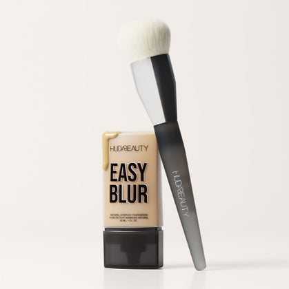 Huda Beauty - Easy Blur Base Brush