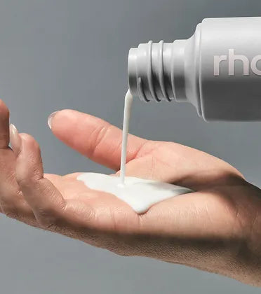 Rhode Glazing Milk Essence