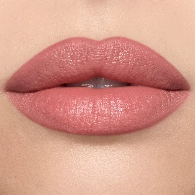 Charlotte Tilbury lip liner shade 1 – light Pillow Talk pink